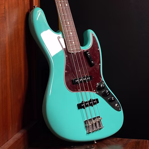 Fender American Vintage II 1966 Jazz Bass